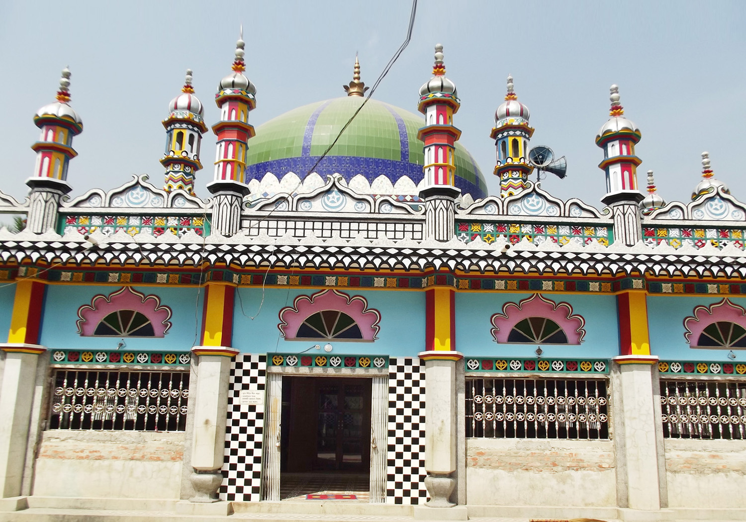 নলান্ধা গরীবুল্লাহ শাহ মাজার