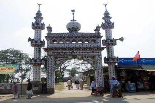 আলীগঞ্জ মাদ্দাখাঁ (রহ:) জামে মসজিদ